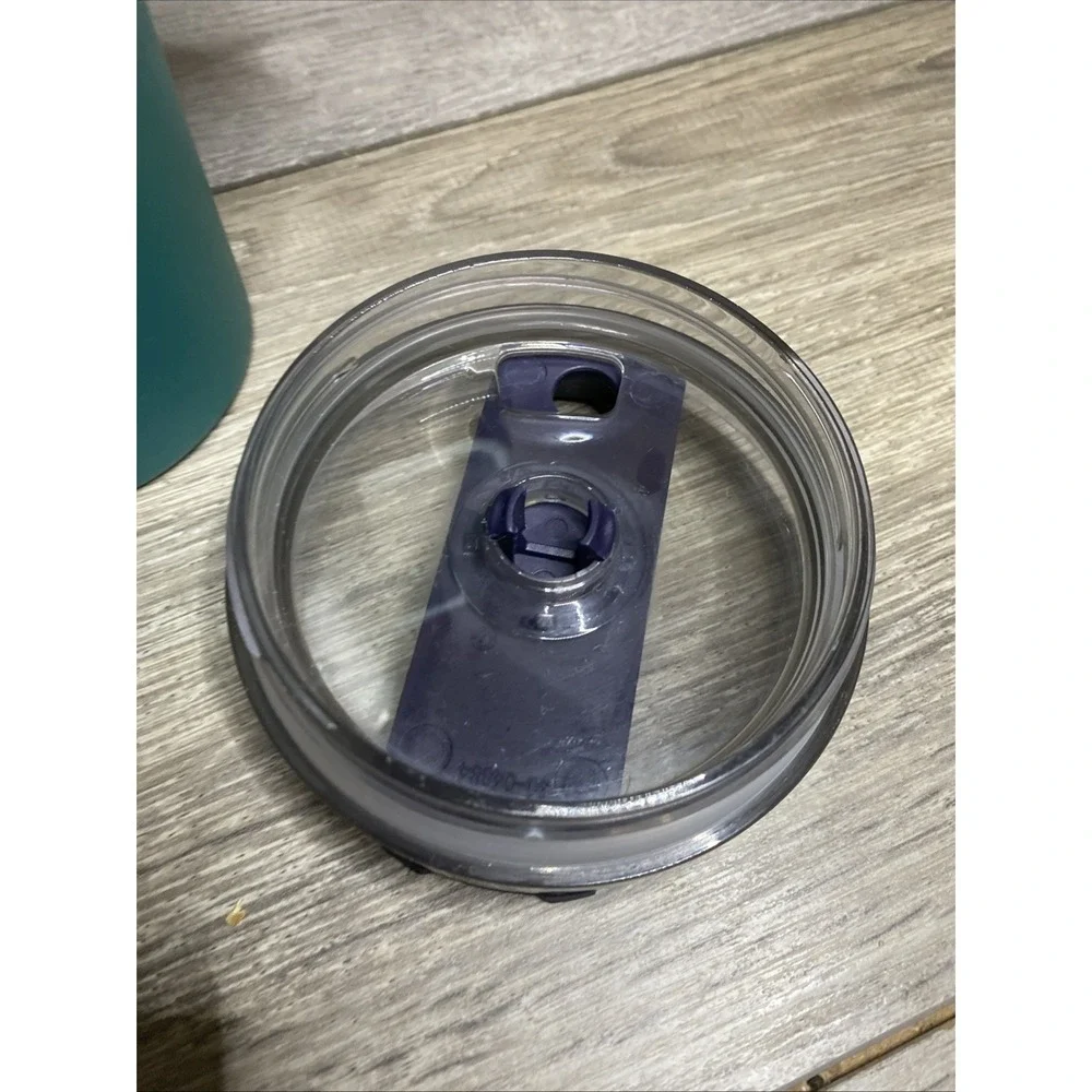 Stanley Quencher H2.0 Flow State Tumbler 40oz NO Straw - Picture 8 of 11
